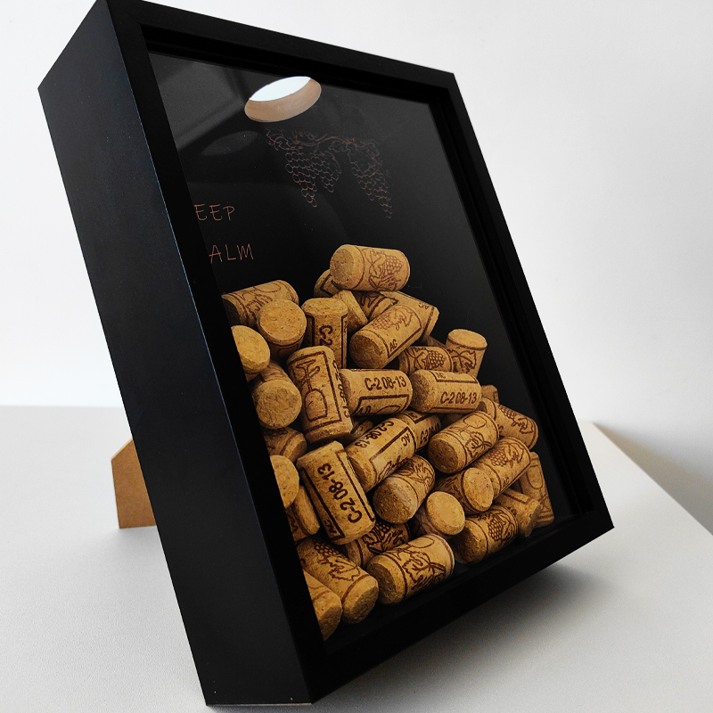 Red Wine Cork Display Frame Wo - Vintage Collectible Bottles บทวิจารณ์และราคา