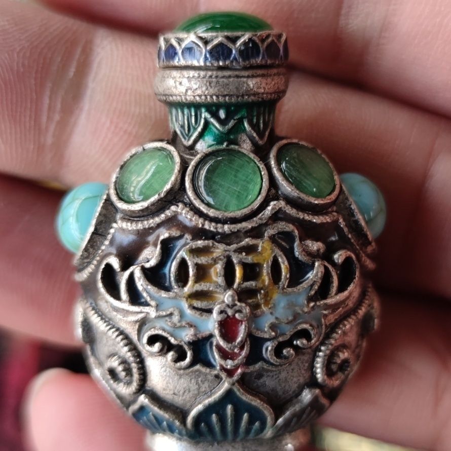 Vintage Cloisonne Bronze Snuff - Vintage Collectible Bottles บทวิจารณ์และราคา