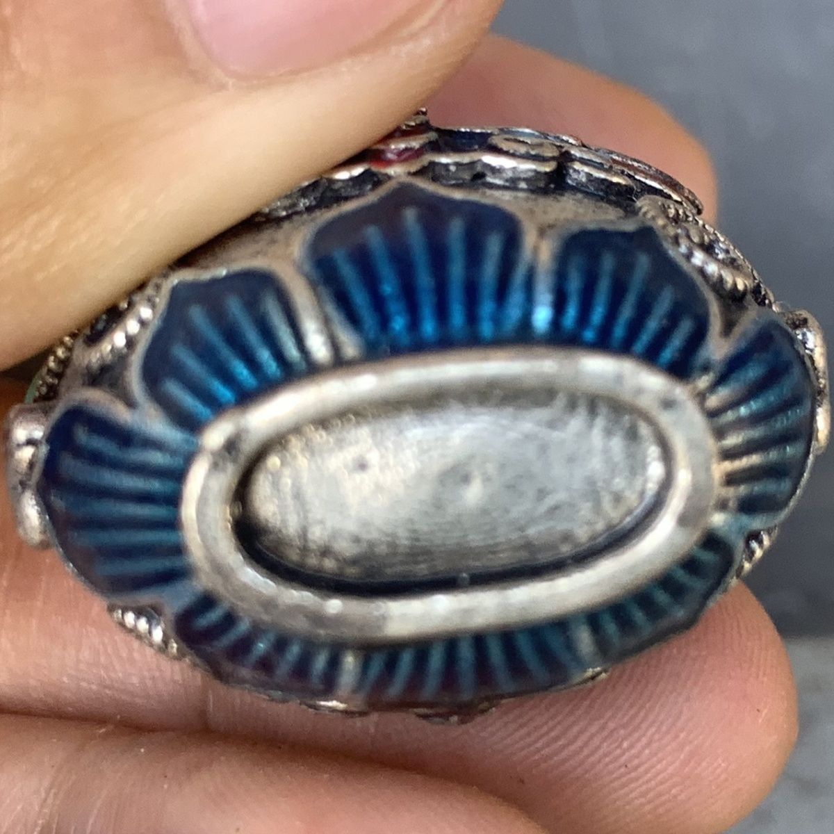 Vintage Cloisonne Bronze Snuff - Vintage Collectible Bottles บทวิจารณ์และราคา