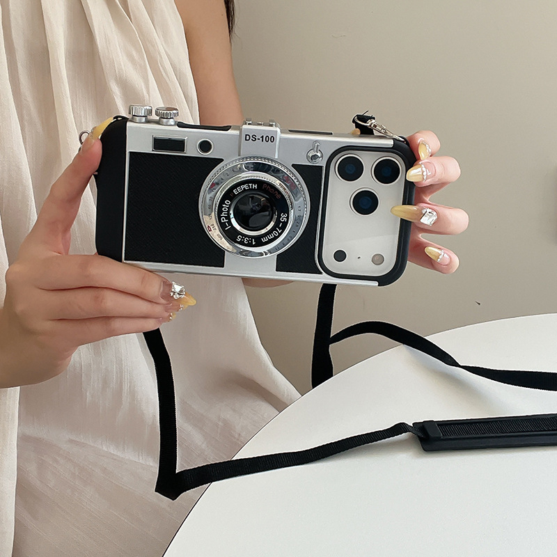 Emily in Paris Vintage Camera  - Vintage Item บทวิจารณ์และราคา