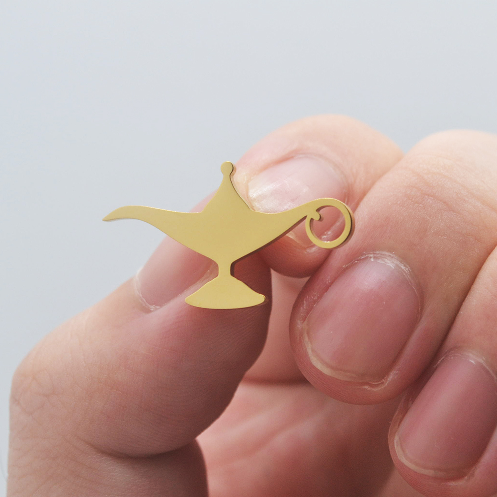 Metal Aladdin Lamp Brooch  Vin - Collectible Vintage Lamps บทวิจารณ์และราคา