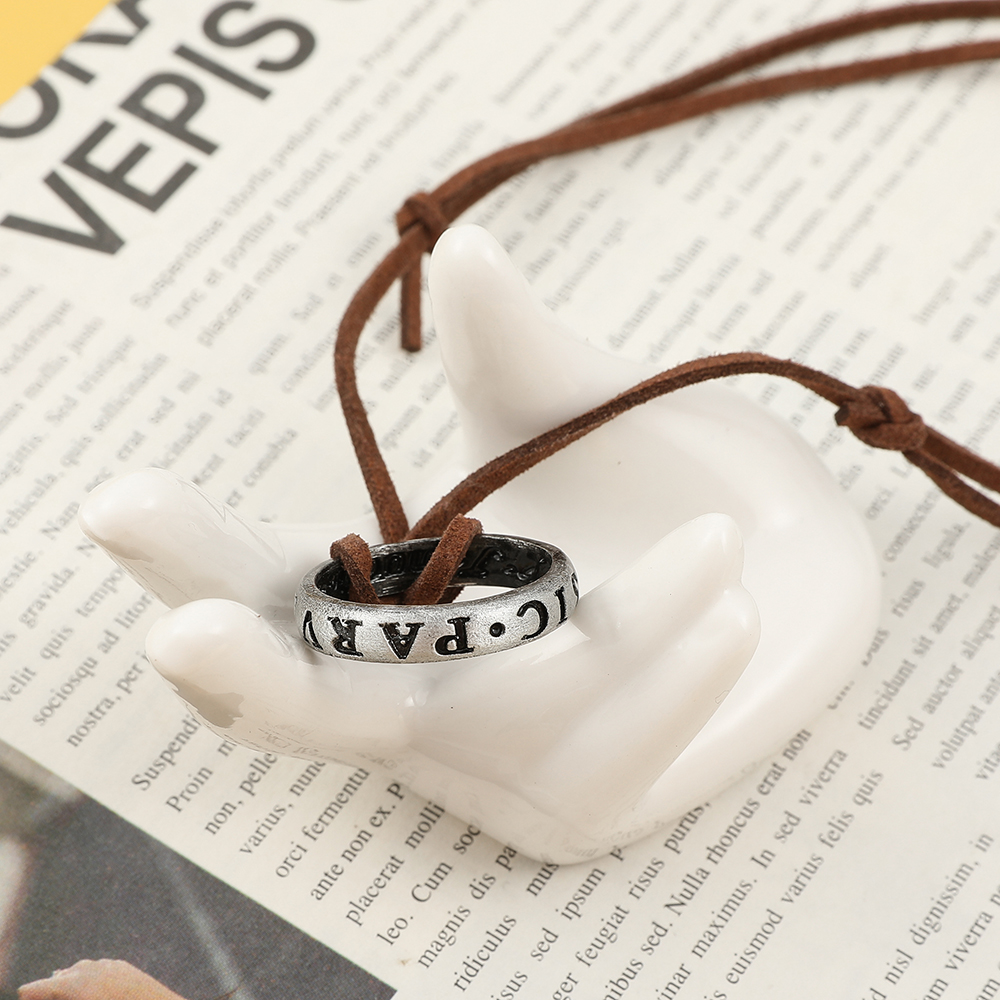 Game Anime Leather Chain Ring  - Vintage Item บทวิจารณ์และราคา