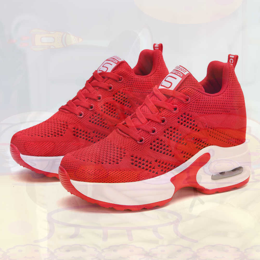 Red Size 36 Shoes Woman Tennis - Vintage Collectible Shoes บทวิจารณ์และราคา
