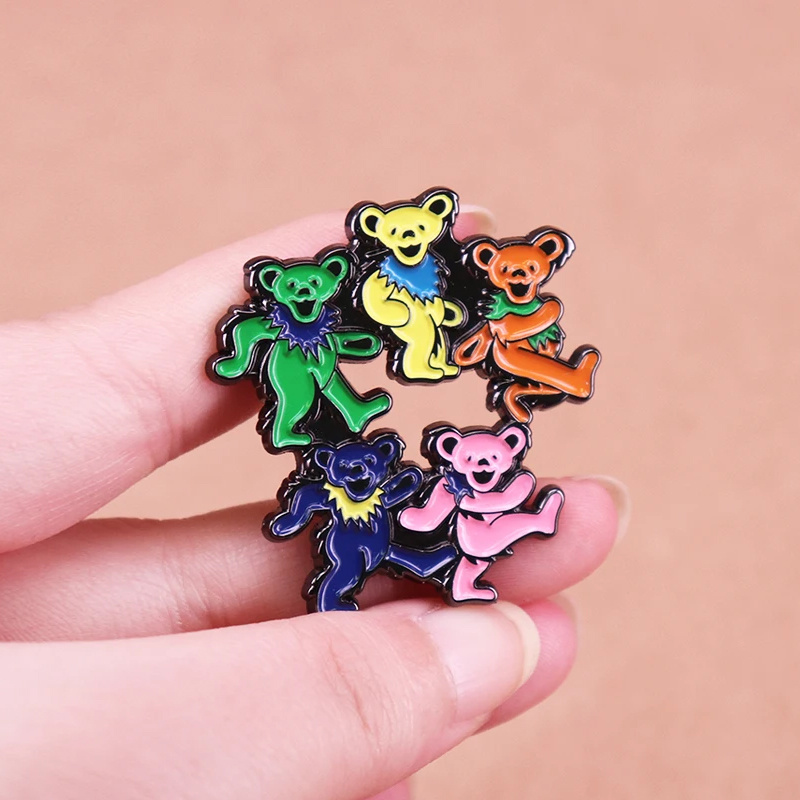Dancing Bears Enamel Pin Rock  - Vintage Collectible Bears บทวิจารณ์และราคา