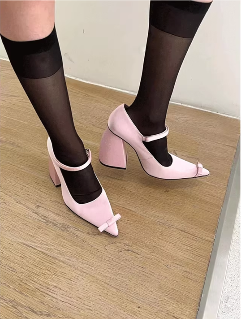 Elegant Pointed-Toe Multi-Colo - Vintage Collectible Shoes บทวิจารณ์และราคา